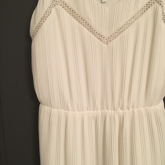 Express white pleated midi dress - Picture 4 of 5